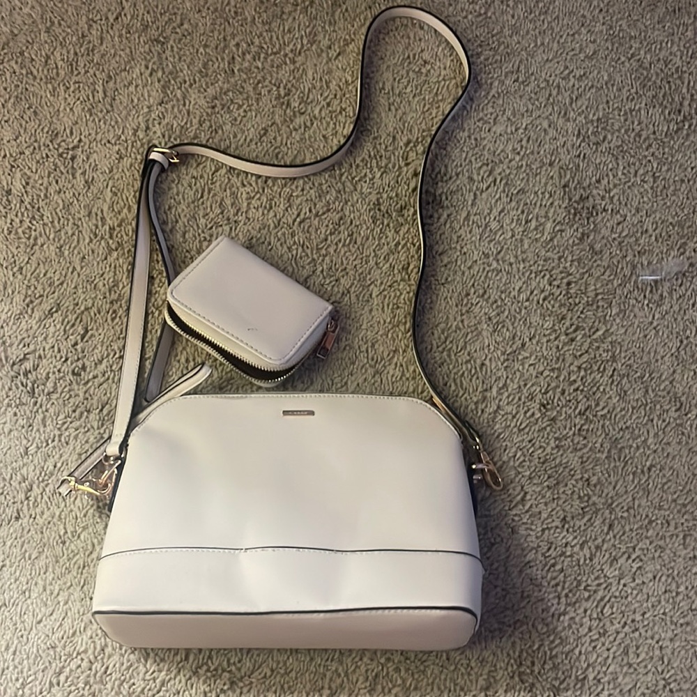 Off white Lovevook purse